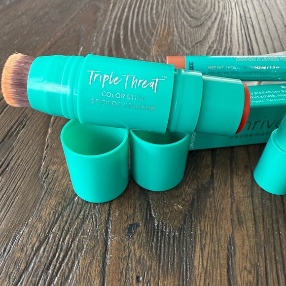 Thrive Cosmetics - Picture 3 of 6